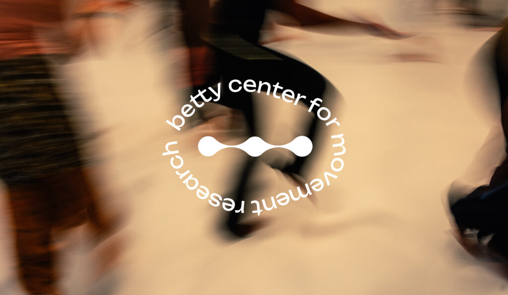 Keyvisual with logo in the forground and dancing people in the background